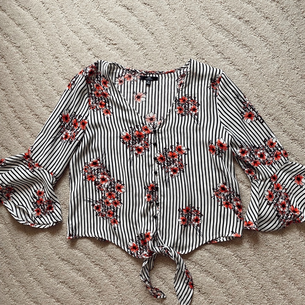 Fun boutique blouse